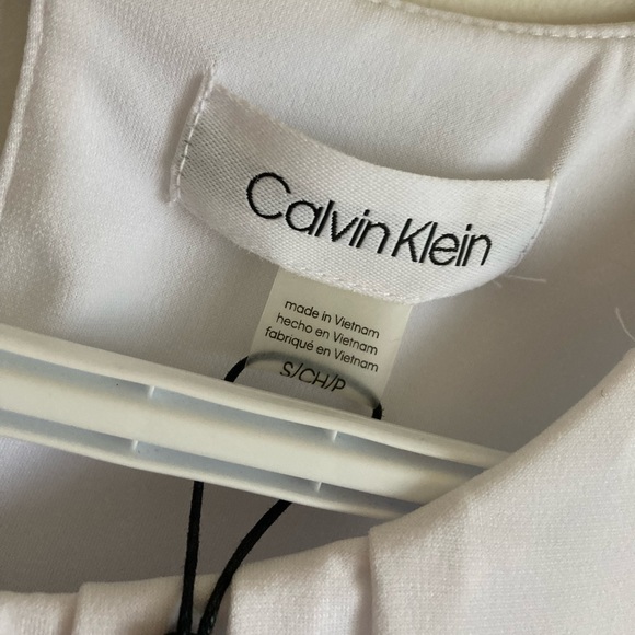 Calvin Klein White Sleeveless Top Women’s Small *NWT* - Picture 3 of 5